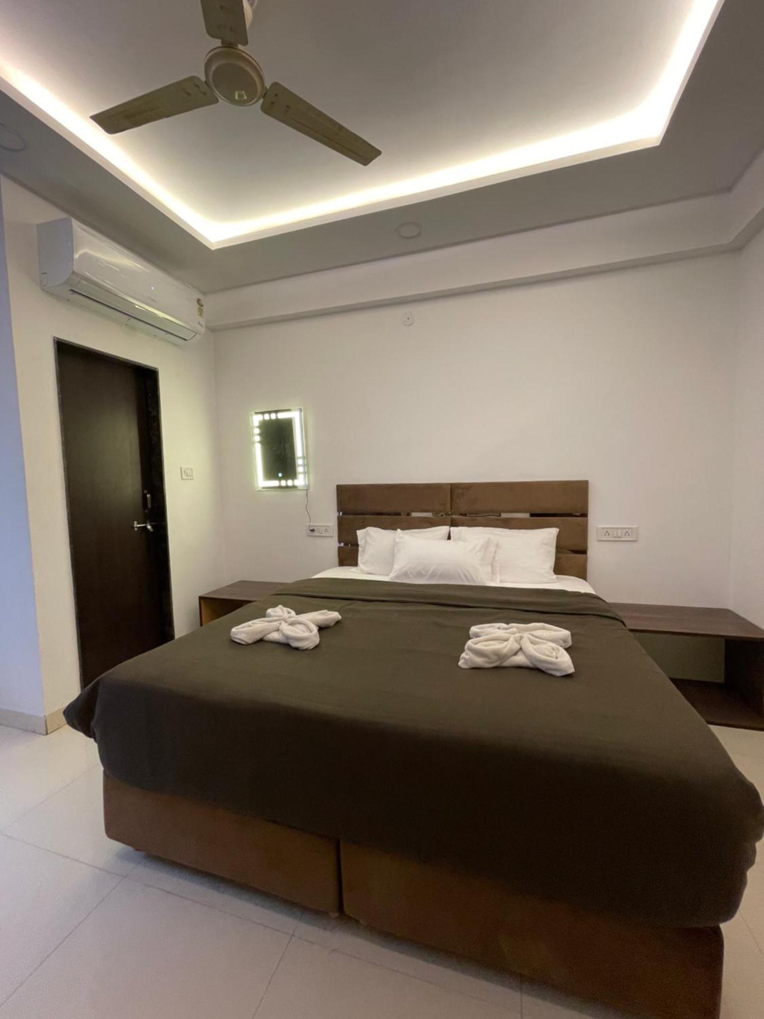Hotel Kiwi Inn Vijaynagar Scheme 78 Indore Zewnętrze zdjęcie