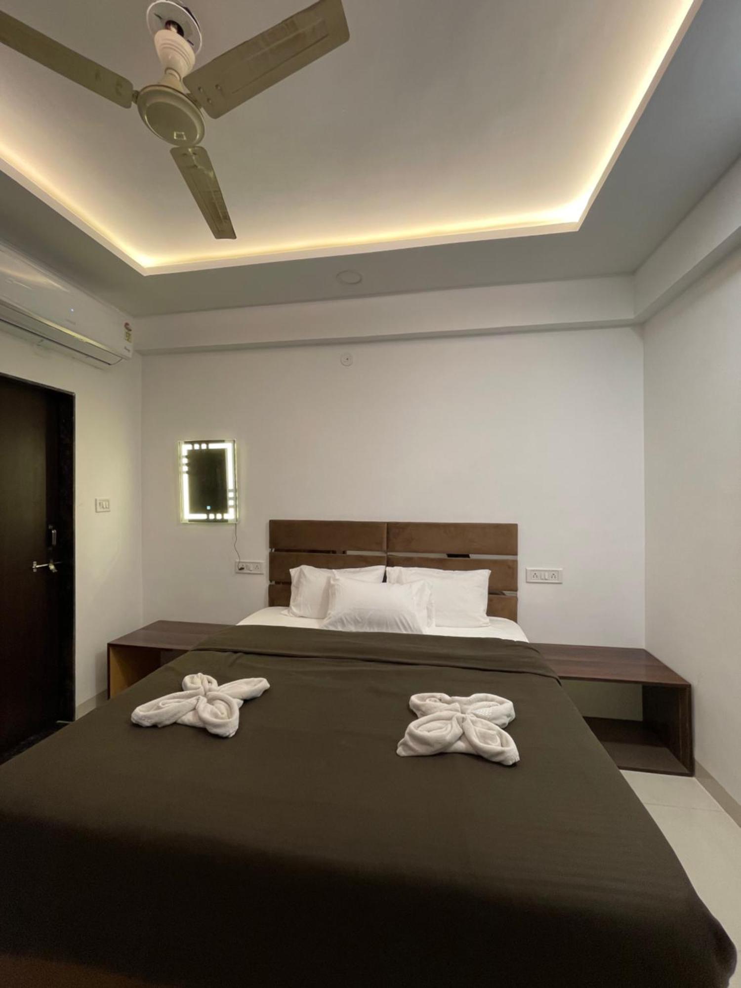 Hotel Kiwi Inn Vijaynagar Scheme 78 Indore Zewnętrze zdjęcie