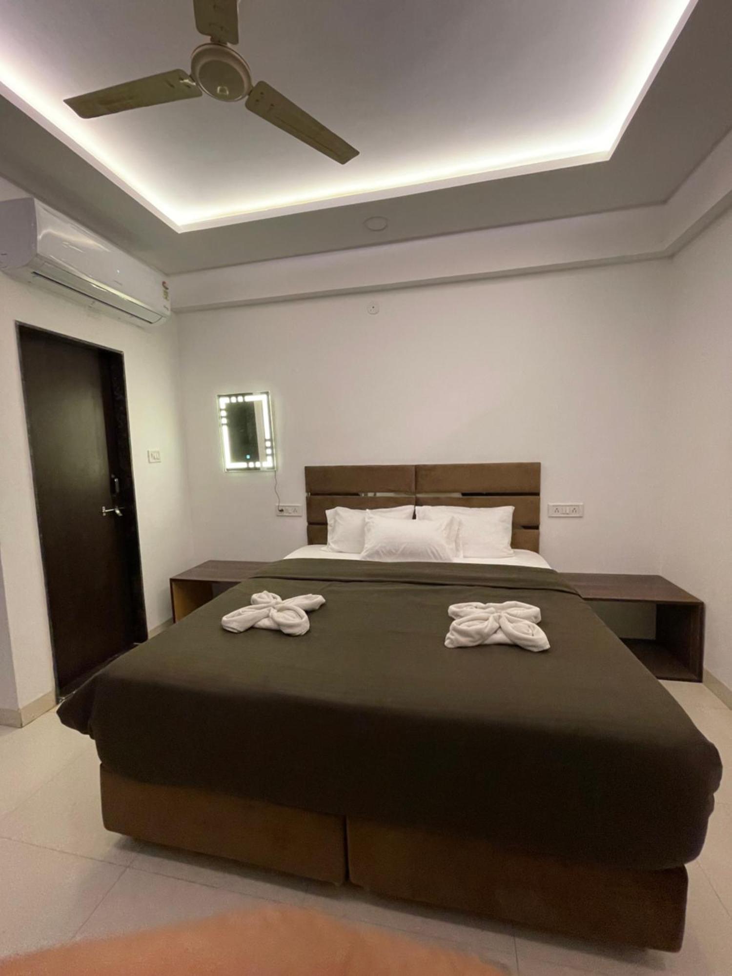 Hotel Kiwi Inn Vijaynagar Scheme 78 Indore Zewnętrze zdjęcie